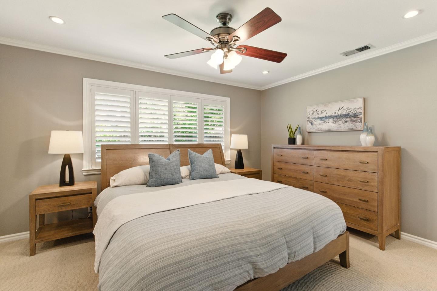 Detail Gallery Image 17 of 38 For 1142 S Genevieve Ln, San Jose,  CA 95128 - 4 Beds | 2 Baths