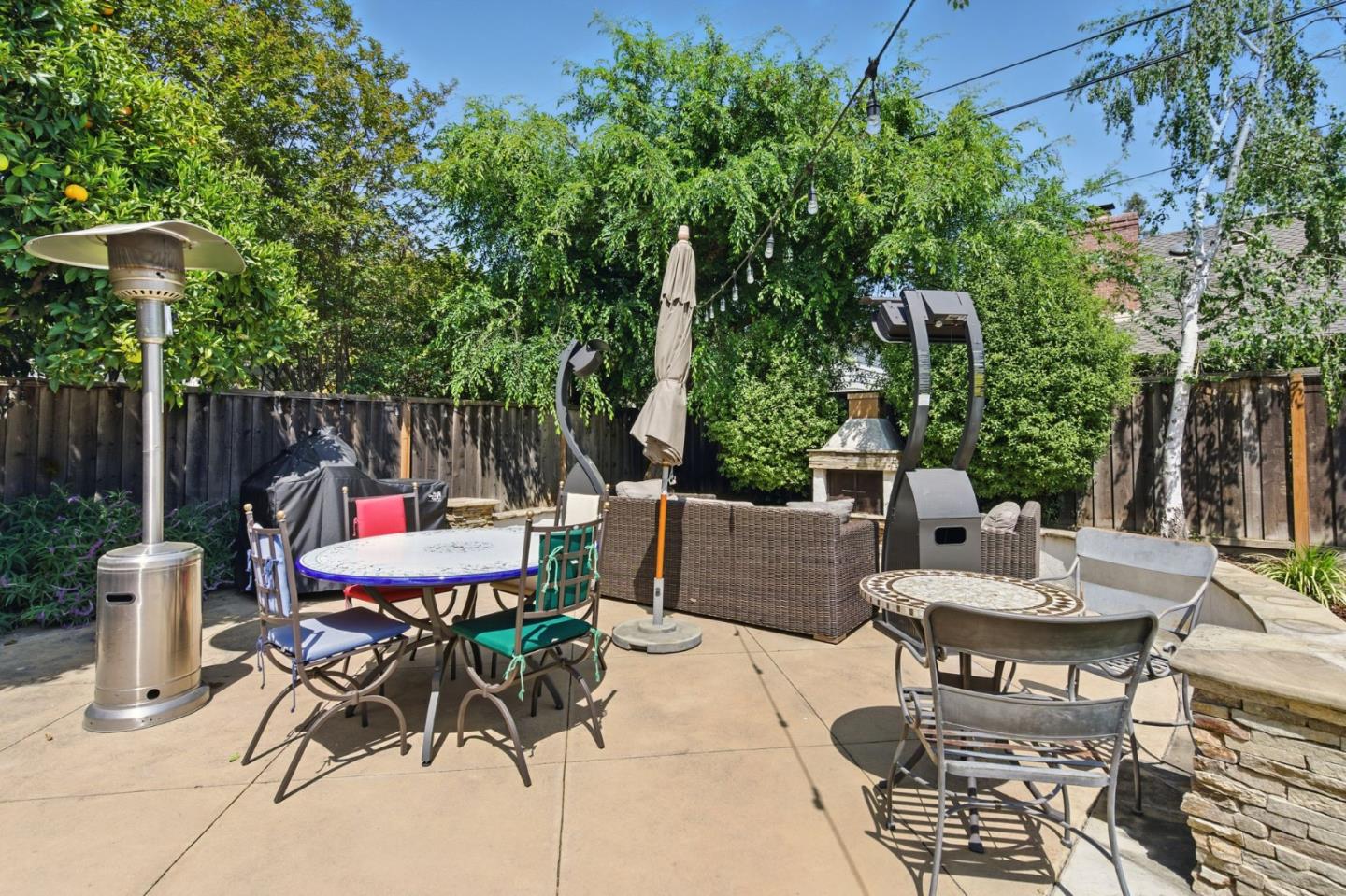 Detail Gallery Image 35 of 38 For 1142 S Genevieve Ln, San Jose,  CA 95128 - 4 Beds | 2 Baths