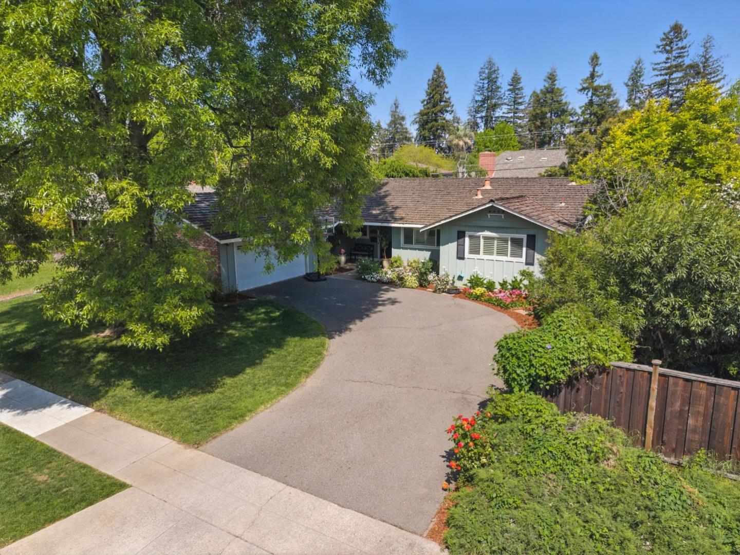 Detail Gallery Image 36 of 38 For 1142 S Genevieve Ln, San Jose,  CA 95128 - 4 Beds | 2 Baths