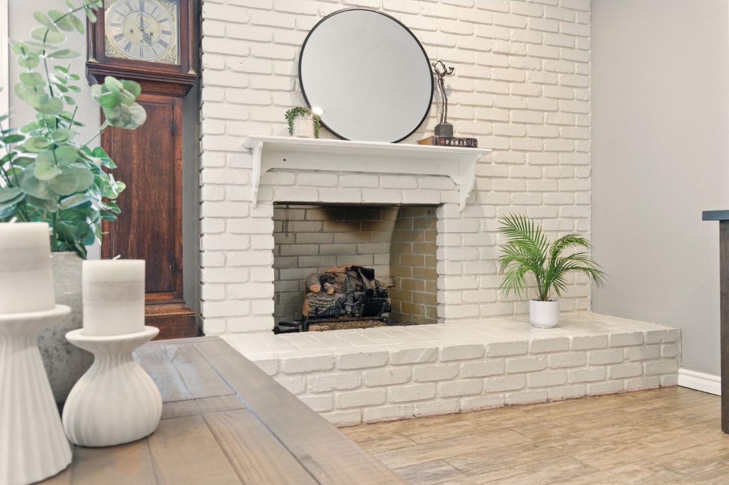 Detail Gallery Image 8 of 38 For 1142 S Genevieve Ln, San Jose,  CA 95128 - 4 Beds | 2 Baths
