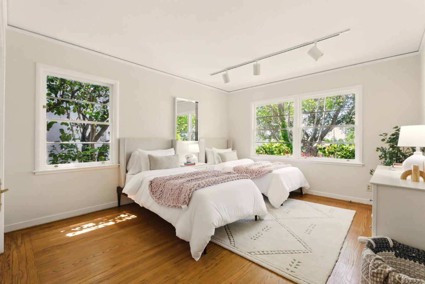Detail Gallery Image 26 of 45 For 631 Columbia Dr, San Mateo,  CA 94402 - 3 Beds | 2 Baths