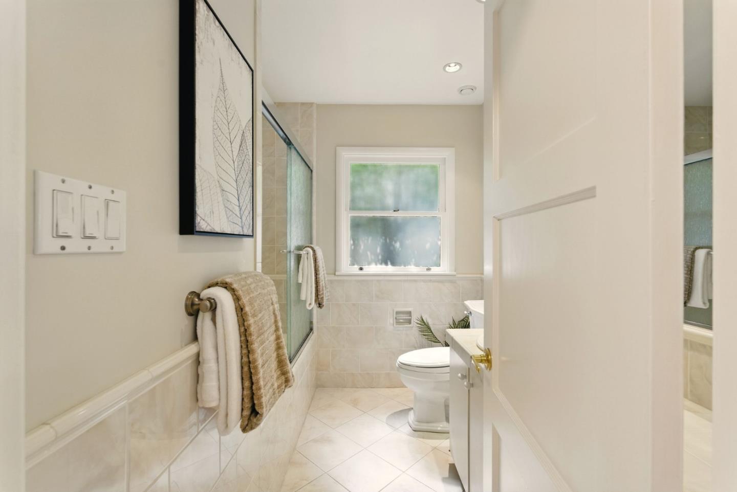 Detail Gallery Image 28 of 45 For 631 Columbia Dr, San Mateo,  CA 94402 - 3 Beds | 2 Baths