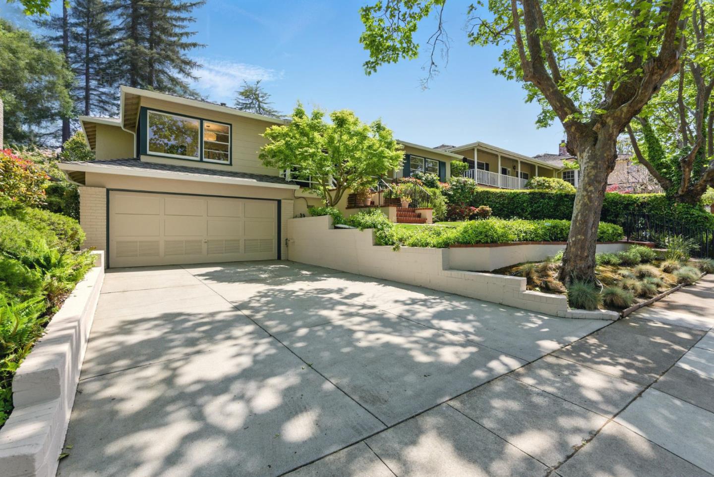 Detail Gallery Image 3 of 45 For 631 Columbia Dr, San Mateo,  CA 94402 - 3 Beds | 2 Baths