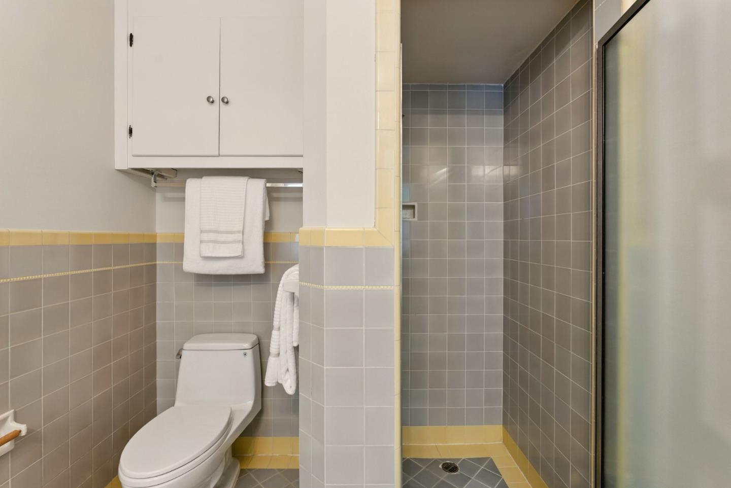 Detail Gallery Image 36 of 45 For 631 Columbia Dr, San Mateo,  CA 94402 - 3 Beds | 2 Baths