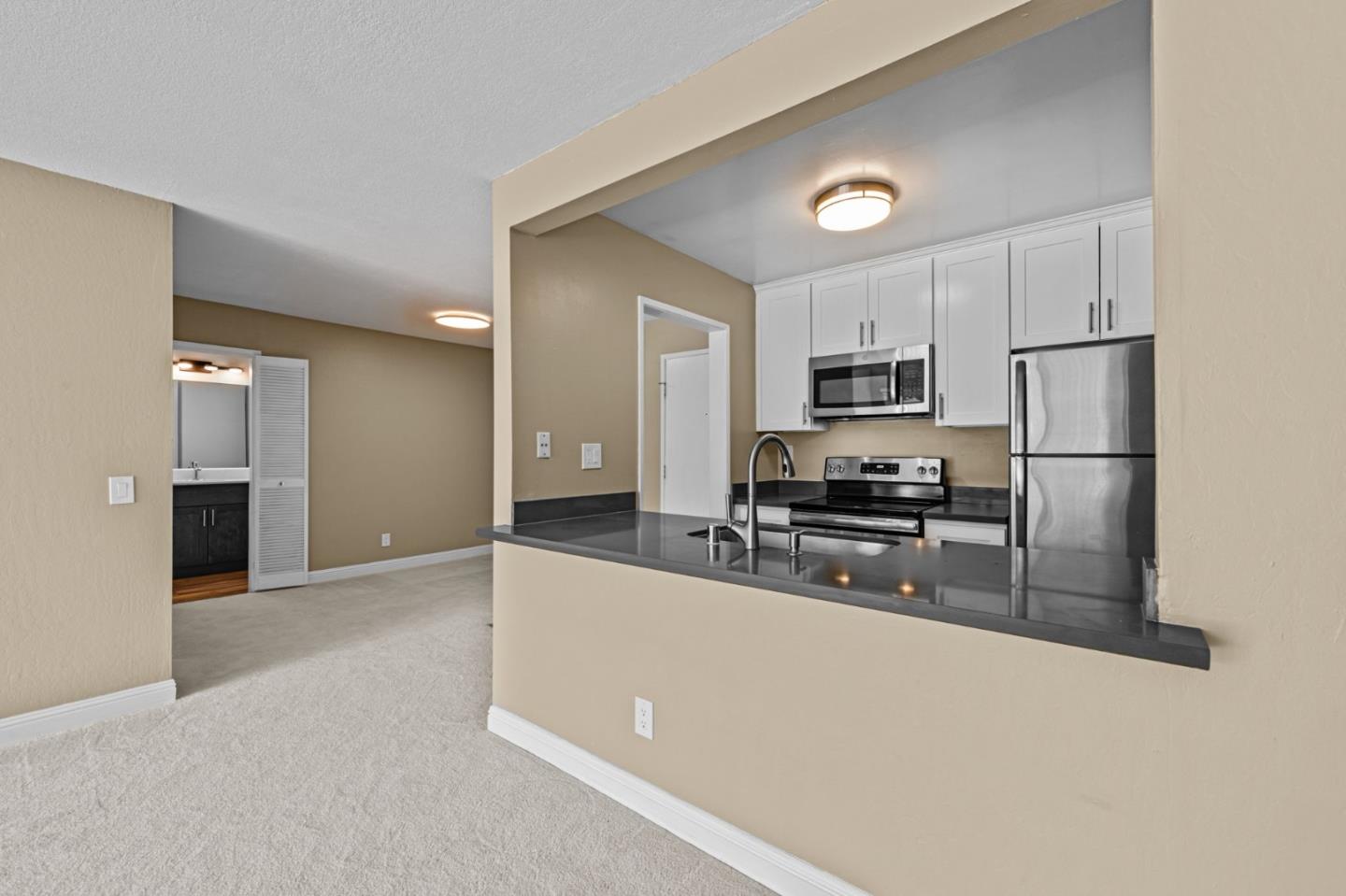 Detail Gallery Image 10 of 40 For 1550 Frontera Way #319,  Millbrae,  CA 94030 - 1 Beds | 1 Baths