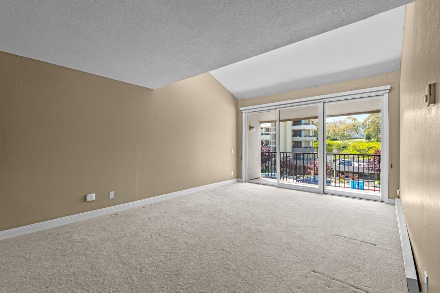 Detail Gallery Image 7 of 40 For 1550 Frontera Way #319,  Millbrae,  CA 94030 - 1 Beds | 1 Baths