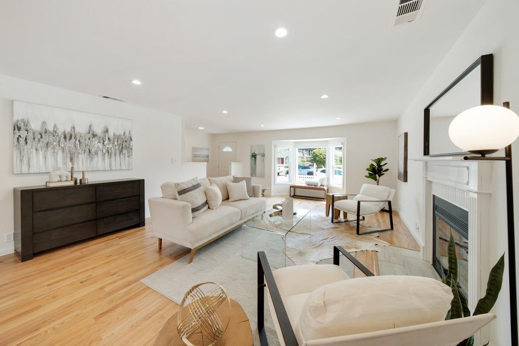 Detail Gallery Image 8 of 47 For 1160 Balboa Way, Pacifica,  CA 94044 - 3 Beds | 2 Baths