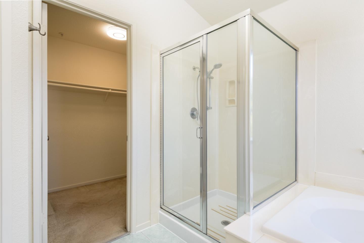 Detail Gallery Image 15 of 26 For 82 Belhaven Court, Daly City,  CA 94015 - 6 Beds | 3 Baths