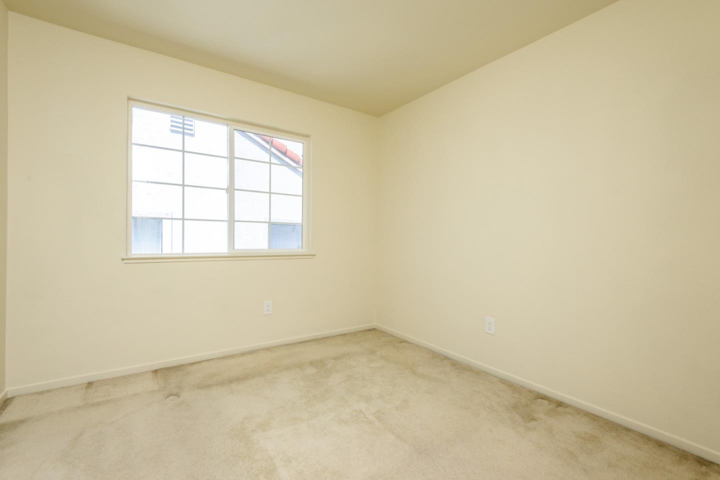 Detail Gallery Image 16 of 26 For 82 Belhaven Court, Daly City,  CA 94015 - 6 Beds | 3 Baths