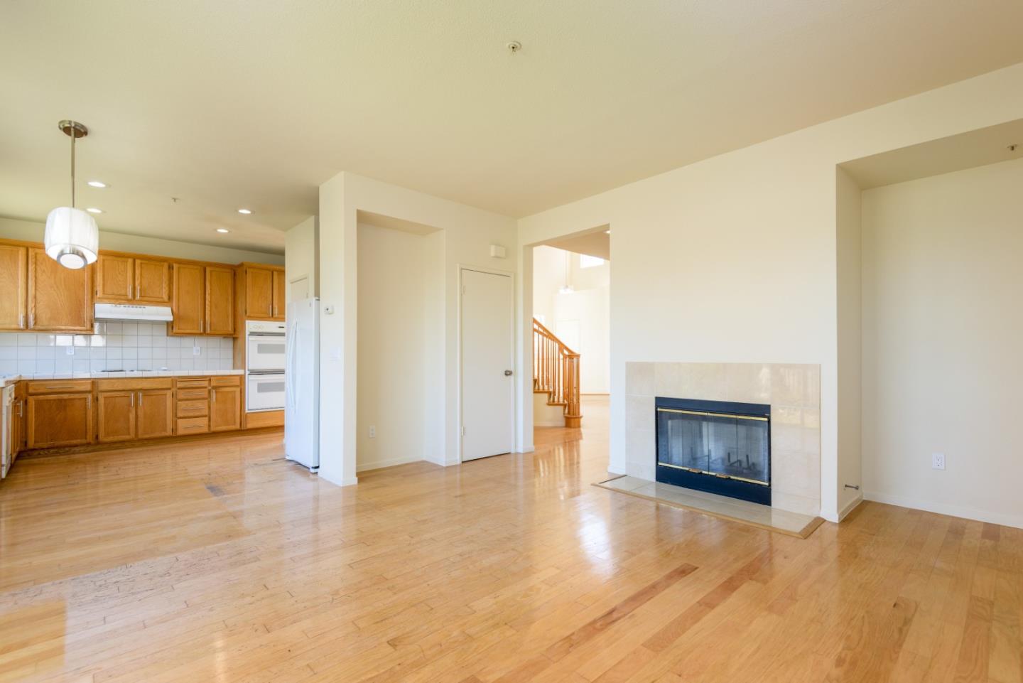 Detail Gallery Image 9 of 26 For 82 Belhaven Court, Daly City,  CA 94015 - 6 Beds | 3 Baths