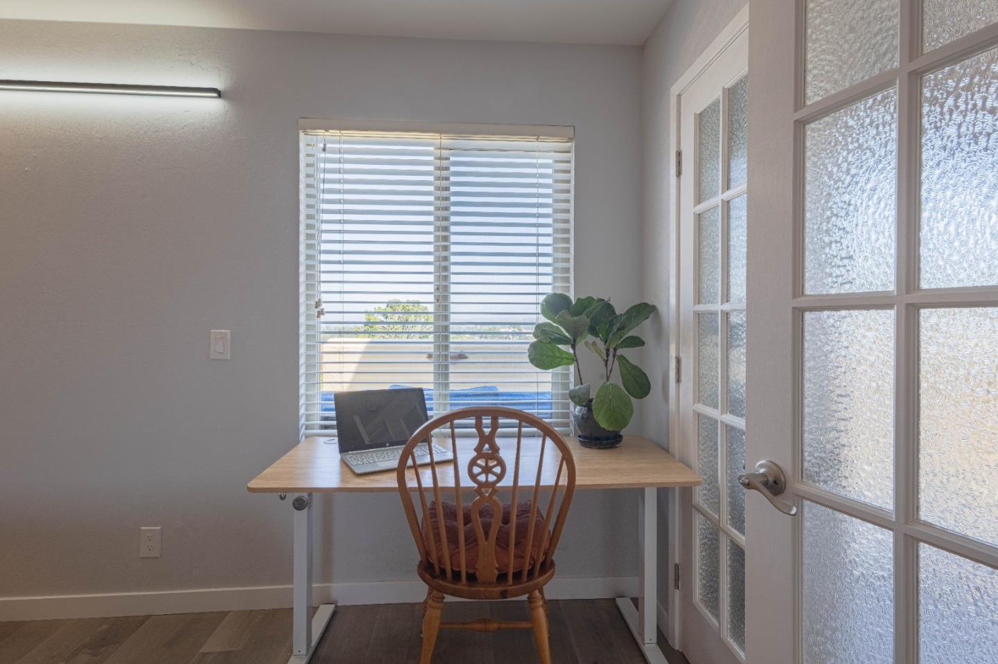 Detail Gallery Image 25 of 36 For 1105 Golden Oaks Ln, Monterey,  CA 93940 - 2 Beds | 2 Baths