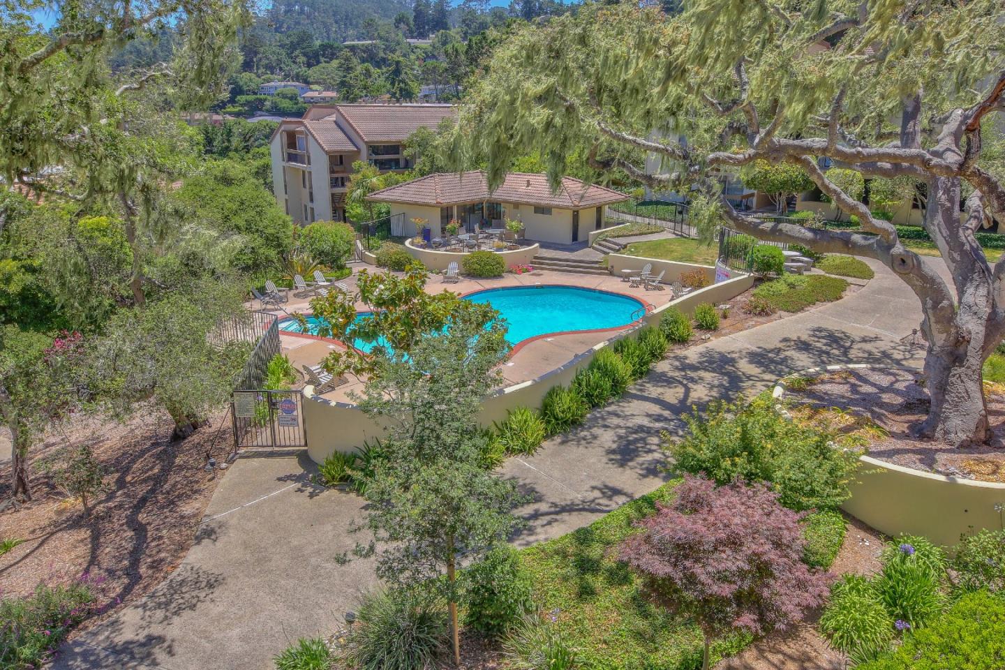 Detail Gallery Image 31 of 36 For 1105 Golden Oaks Ln, Monterey,  CA 93940 - 2 Beds | 2 Baths