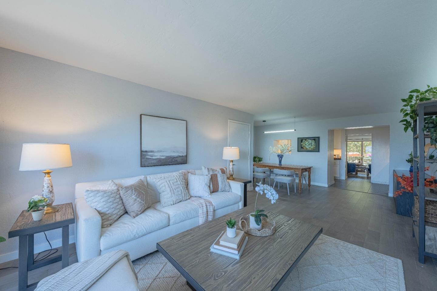 Detail Gallery Image 7 of 36 For 1105 Golden Oaks Ln, Monterey,  CA 93940 - 2 Beds | 2 Baths
