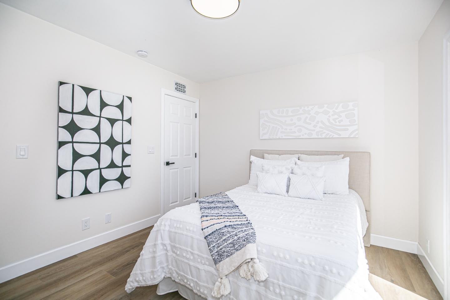 Detail Gallery Image 15 of 32 For 5796 Arapaho Dr, San Jose,  CA 95123 - 4 Beds | 2/1 Baths