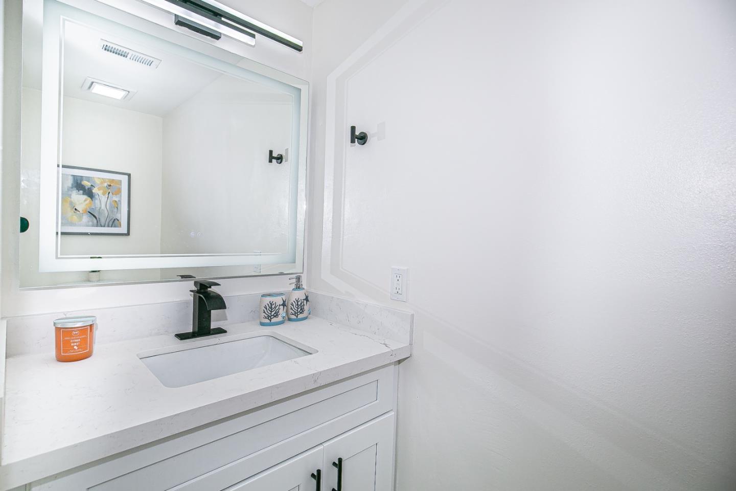 Detail Gallery Image 16 of 32 For 5796 Arapaho Dr, San Jose,  CA 95123 - 4 Beds | 2/1 Baths