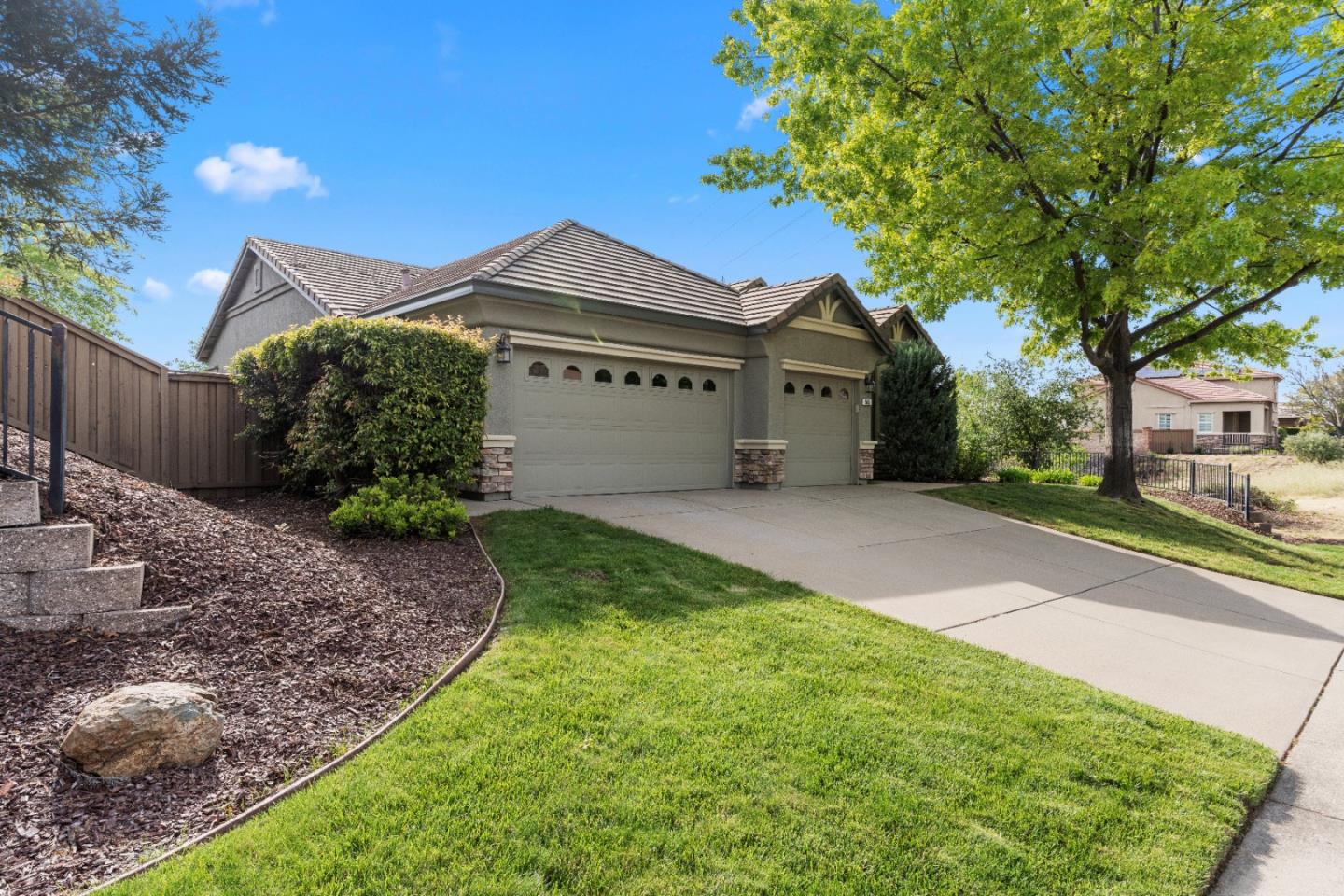 Detail Gallery Image 1 of 44 For 505 Porter Ct, Folsom,  CA 95630 - 3 Beds | 2 Baths