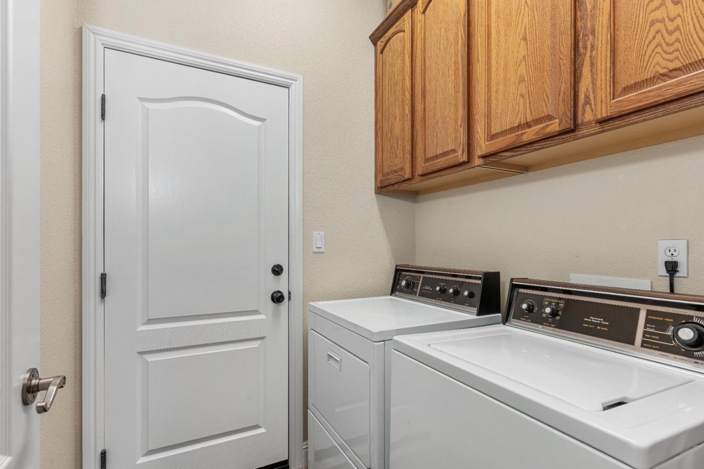 Detail Gallery Image 27 of 44 For 505 Porter Ct, Folsom,  CA 95630 - 3 Beds | 2 Baths