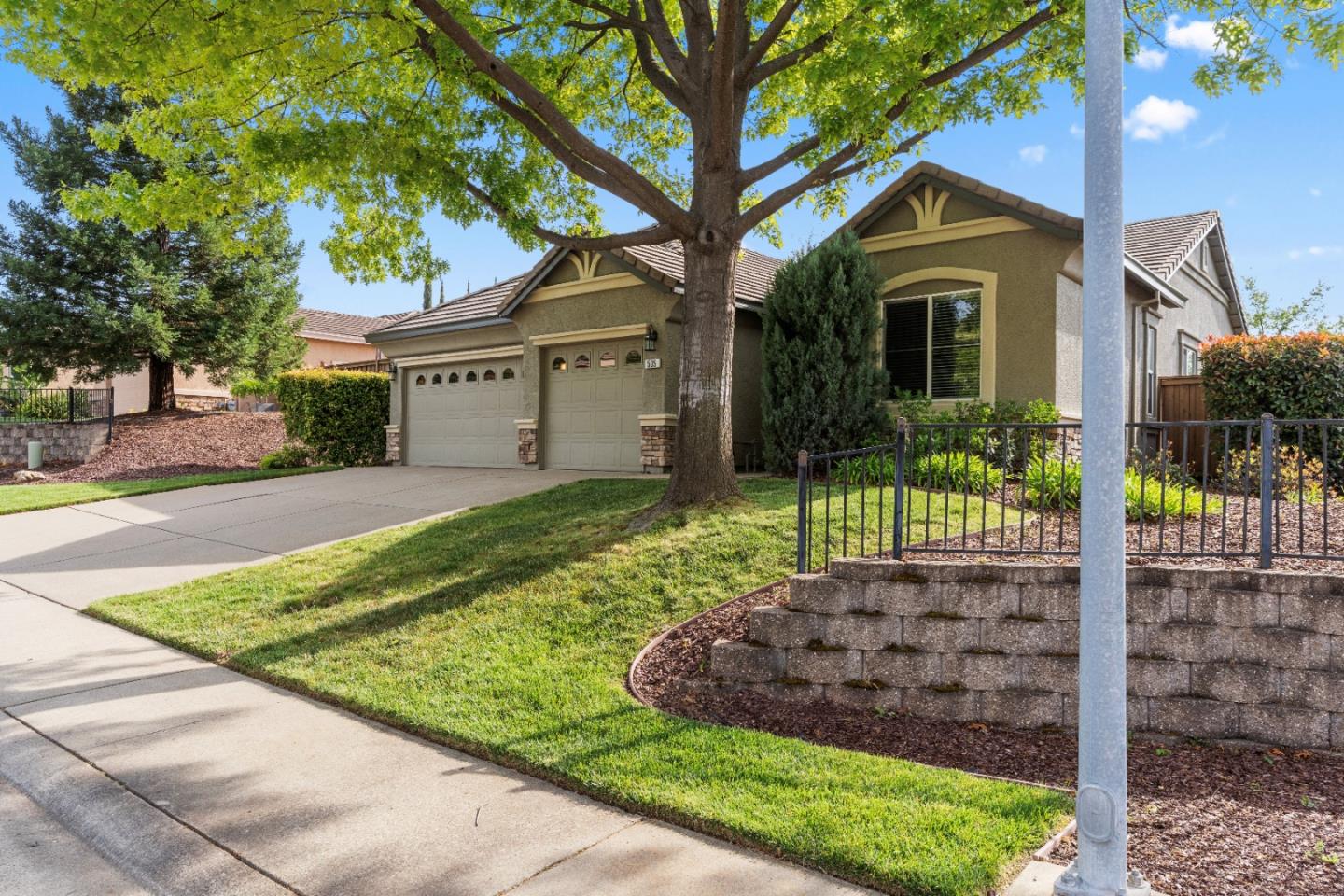 Detail Gallery Image 4 of 44 For 505 Porter Ct, Folsom,  CA 95630 - 3 Beds | 2 Baths