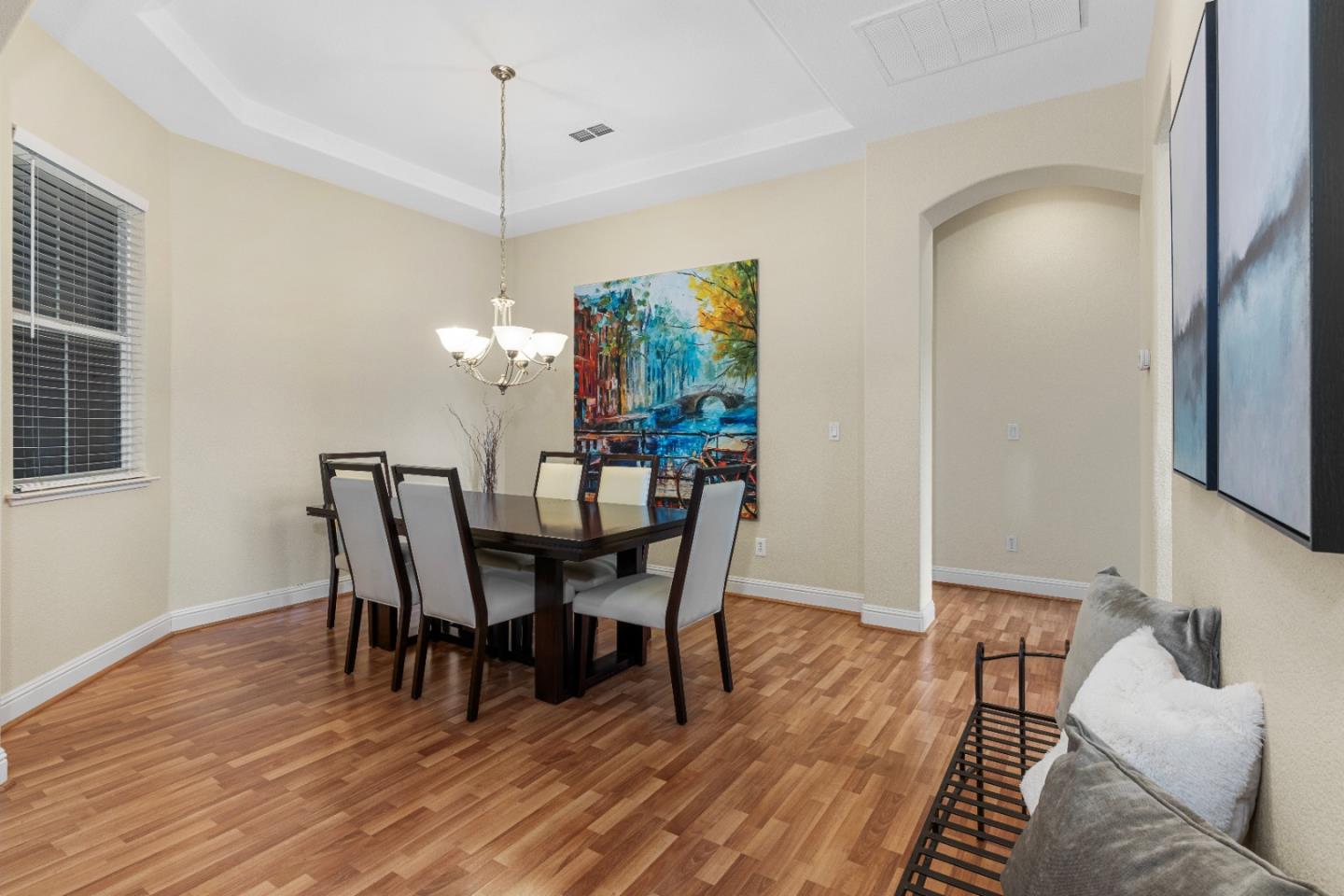 Detail Gallery Image 8 of 44 For 505 Porter Ct, Folsom,  CA 95630 - 3 Beds | 2 Baths