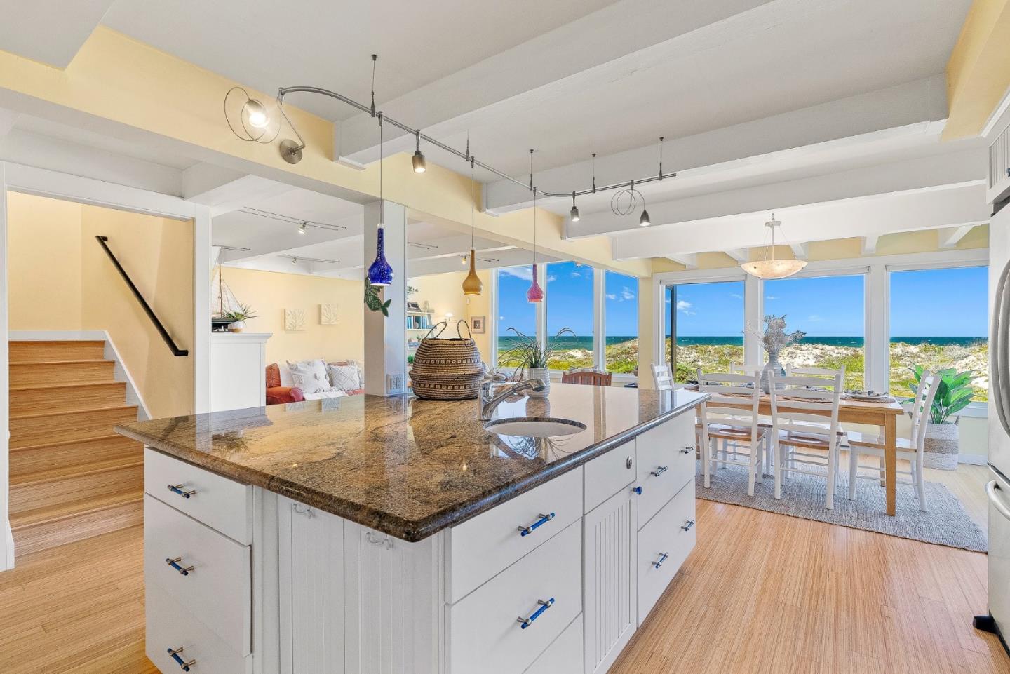 Detail Gallery Image 10 of 48 For 172 Monterey Dunes Way, Moss Landing,  CA 95039 - 5 Beds | 4 Baths