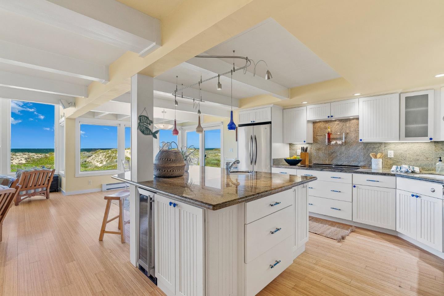 Detail Gallery Image 11 of 48 For 172 Monterey Dunes Way, Moss Landing,  CA 95039 - 5 Beds | 4 Baths