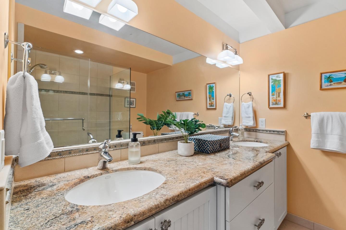 Detail Gallery Image 33 of 48 For 172 Monterey Dunes Way, Moss Landing,  CA 95039 - 5 Beds | 4 Baths
