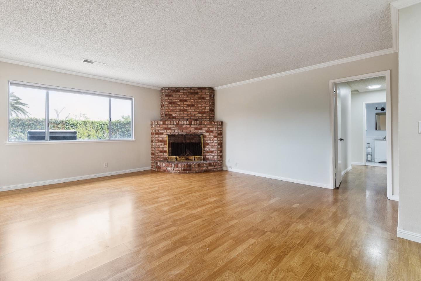 Detail Gallery Image 9 of 25 For 13047 Arthur St, Salinas,  CA 93906 - 3 Beds | 2 Baths