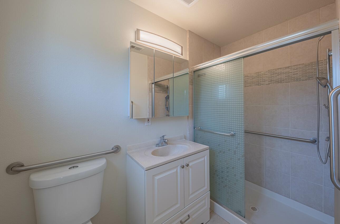 Detail Gallery Image 19 of 35 For 658 Los Coches Ave, Salinas,  CA 93906 - 3 Beds | 2 Baths