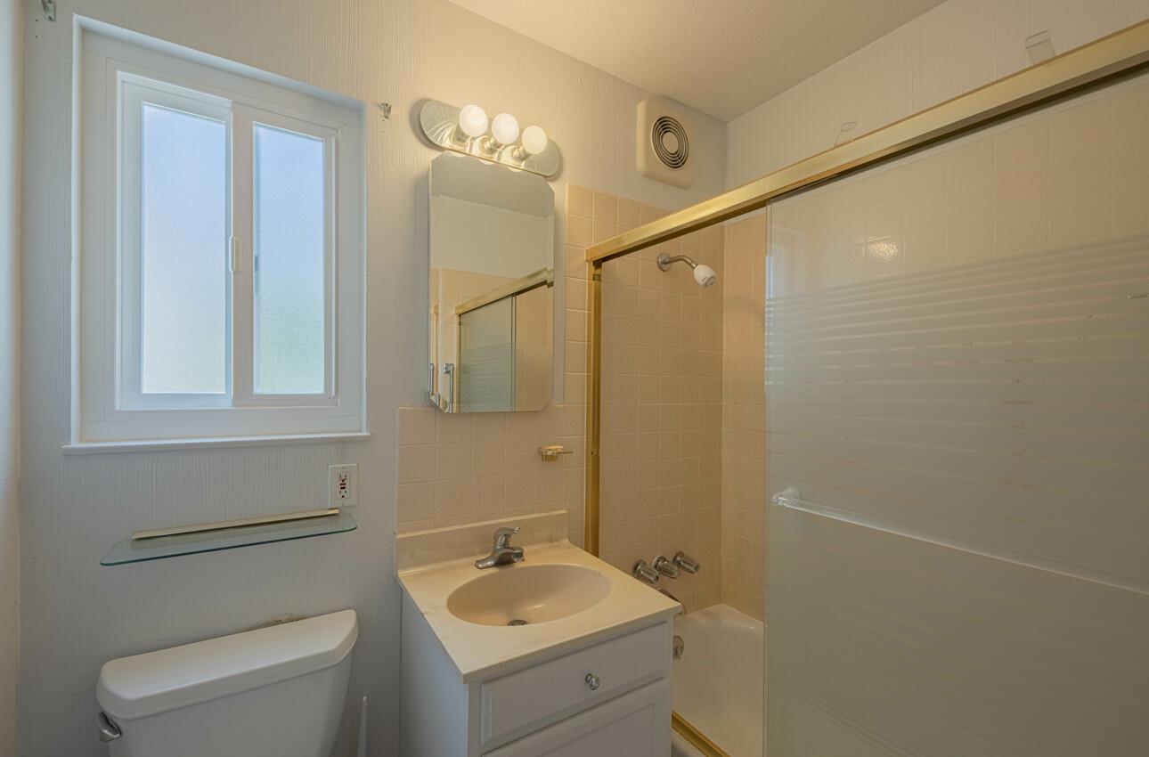 Detail Gallery Image 25 of 35 For 658 Los Coches Ave, Salinas,  CA 93906 - 3 Beds | 2 Baths