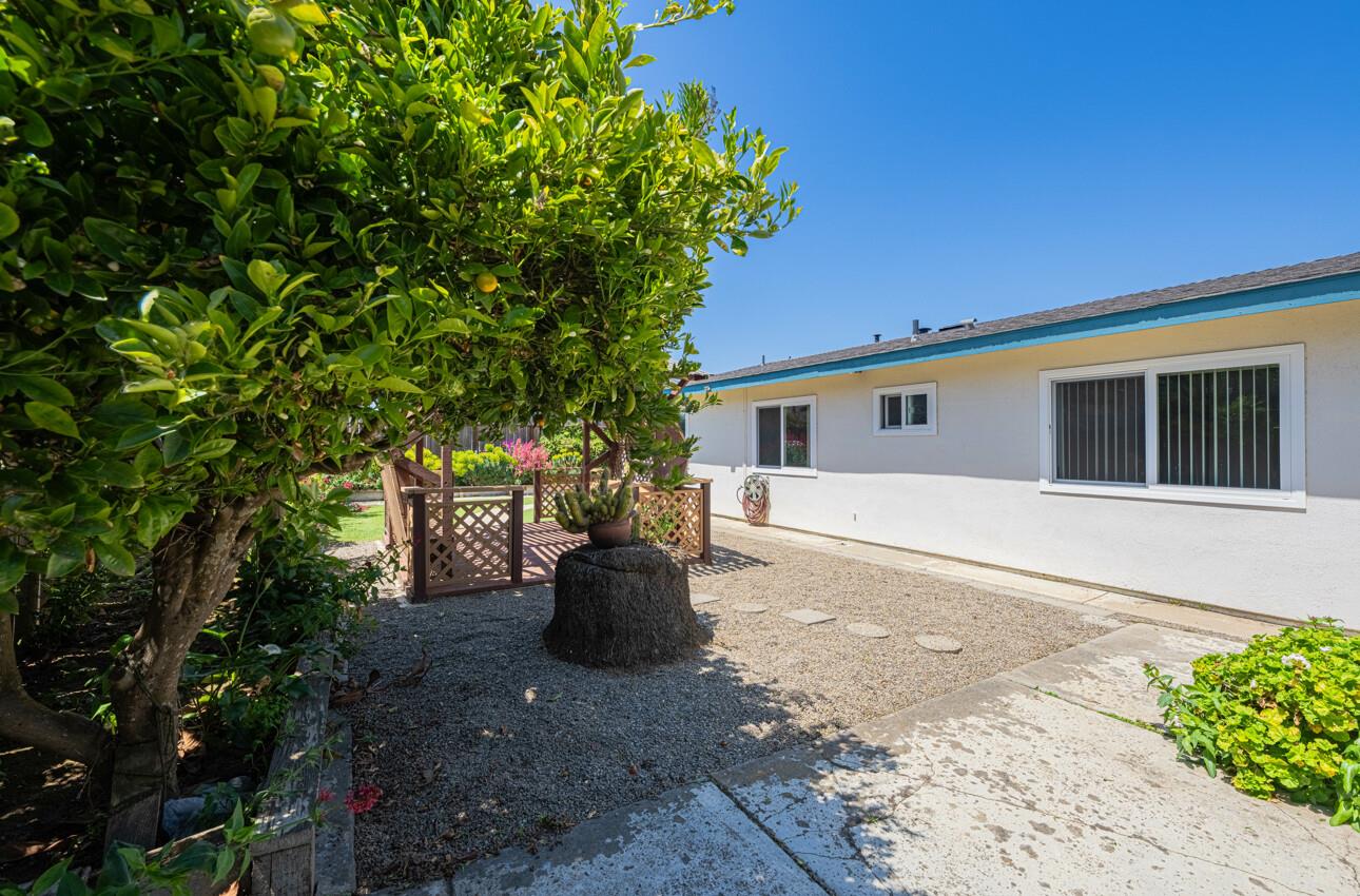 Detail Gallery Image 34 of 35 For 658 Los Coches Ave, Salinas,  CA 93906 - 3 Beds | 2 Baths