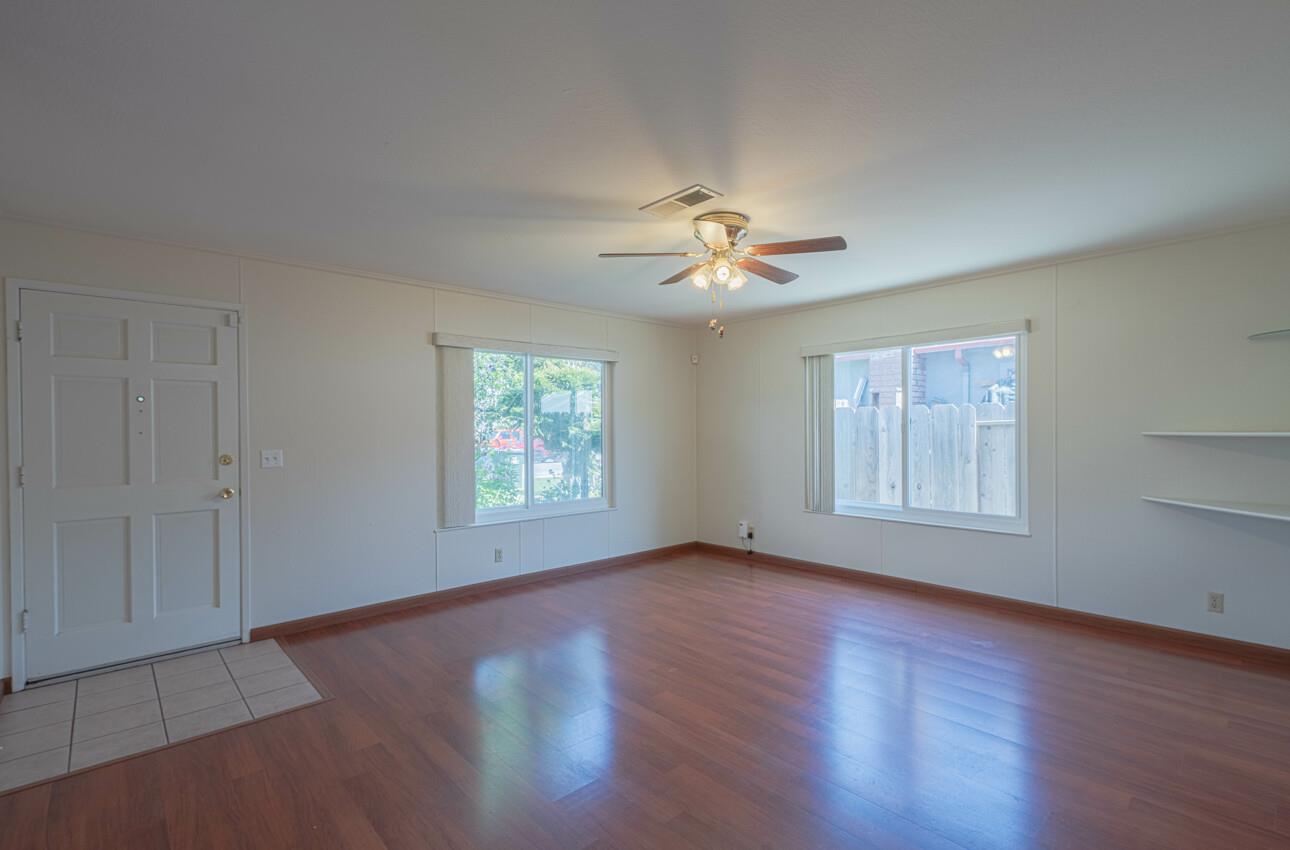 Detail Gallery Image 5 of 35 For 658 Los Coches Ave, Salinas,  CA 93906 - 3 Beds | 2 Baths