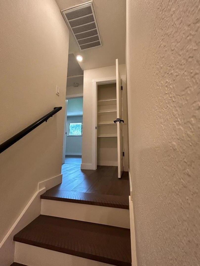 Detail Gallery Image 21 of 40 For 1231 Oddstad Blvd, Pacifica,  CA 94044 - 2 Beds | 1/1 Baths