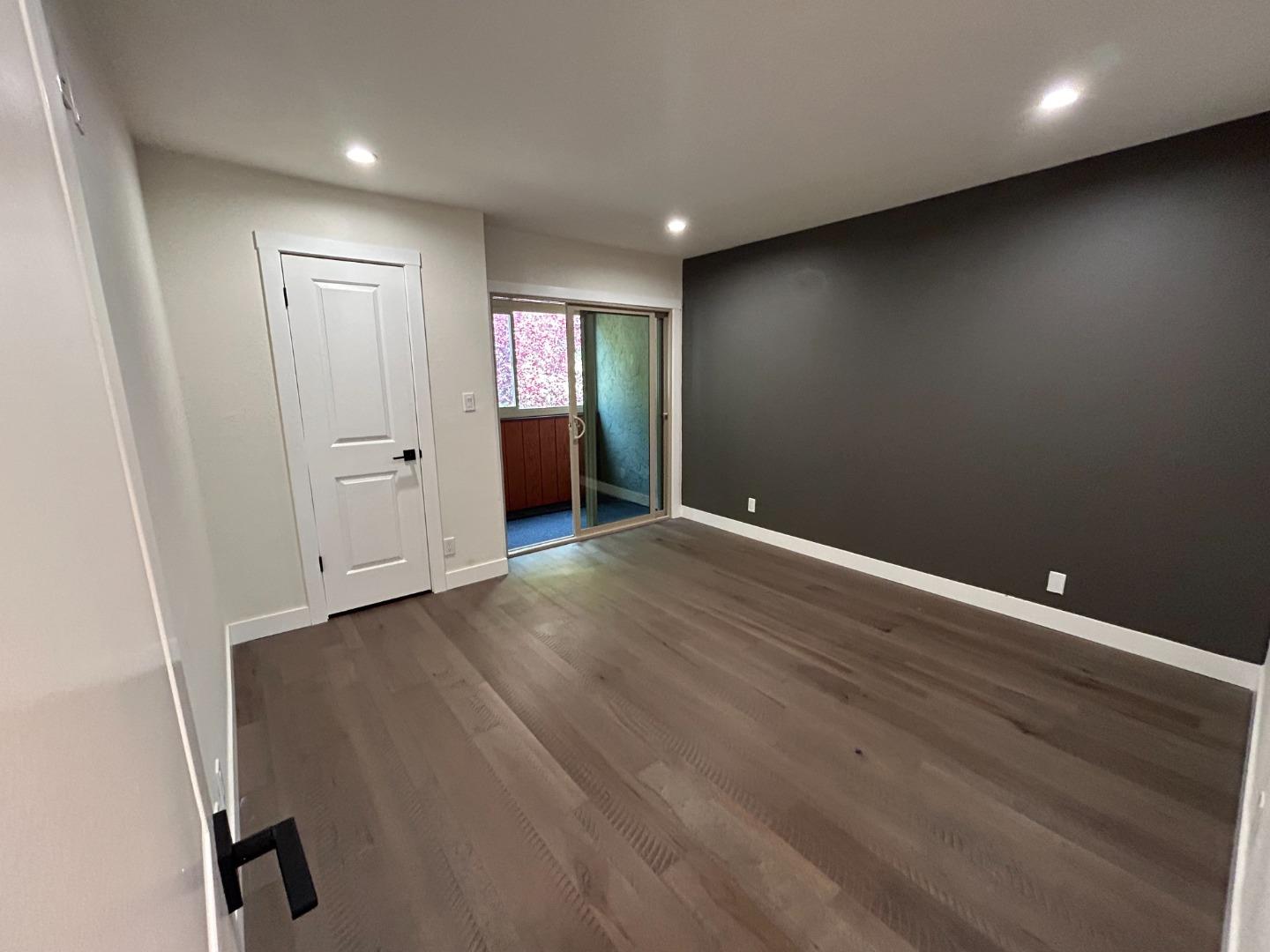 Detail Gallery Image 24 of 40 For 1231 Oddstad Blvd, Pacifica,  CA 94044 - 2 Beds | 1/1 Baths