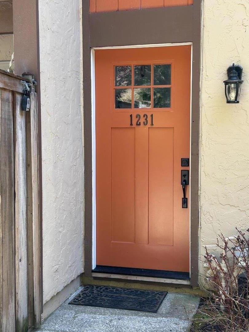 Detail Gallery Image 3 of 40 For 1231 Oddstad Blvd, Pacifica,  CA 94044 - 2 Beds | 1/1 Baths