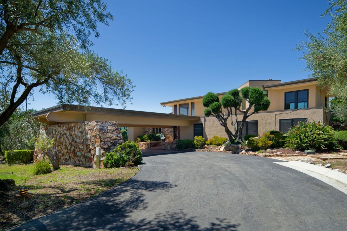 Detail Gallery Image 6 of 95 For 20753 Scenic Vista Dr, San Jose,  CA 95120 - 5 Beds | 4/1 Baths