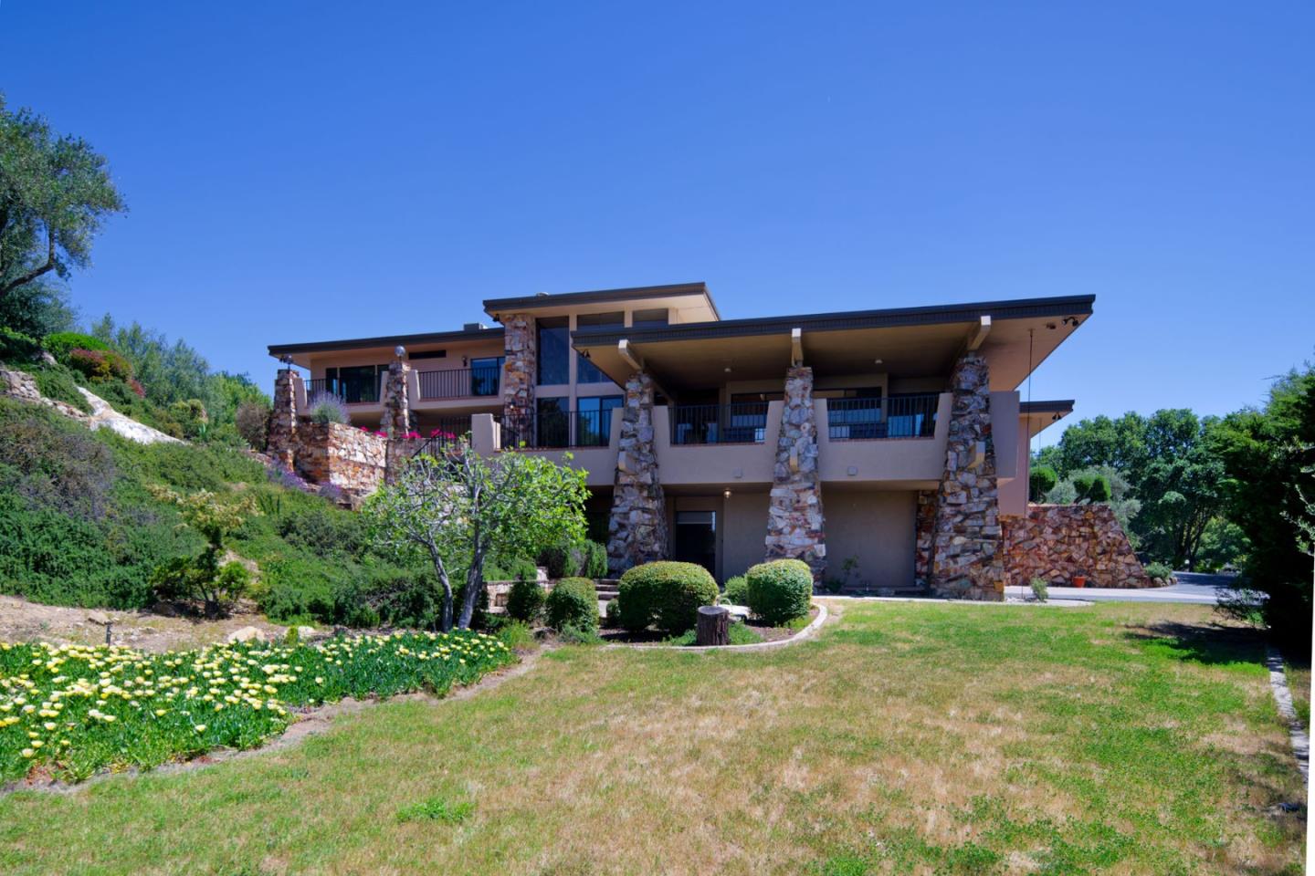 Detail Gallery Image 83 of 95 For 20753 Scenic Vista Dr, San Jose,  CA 95120 - 5 Beds | 4/1 Baths