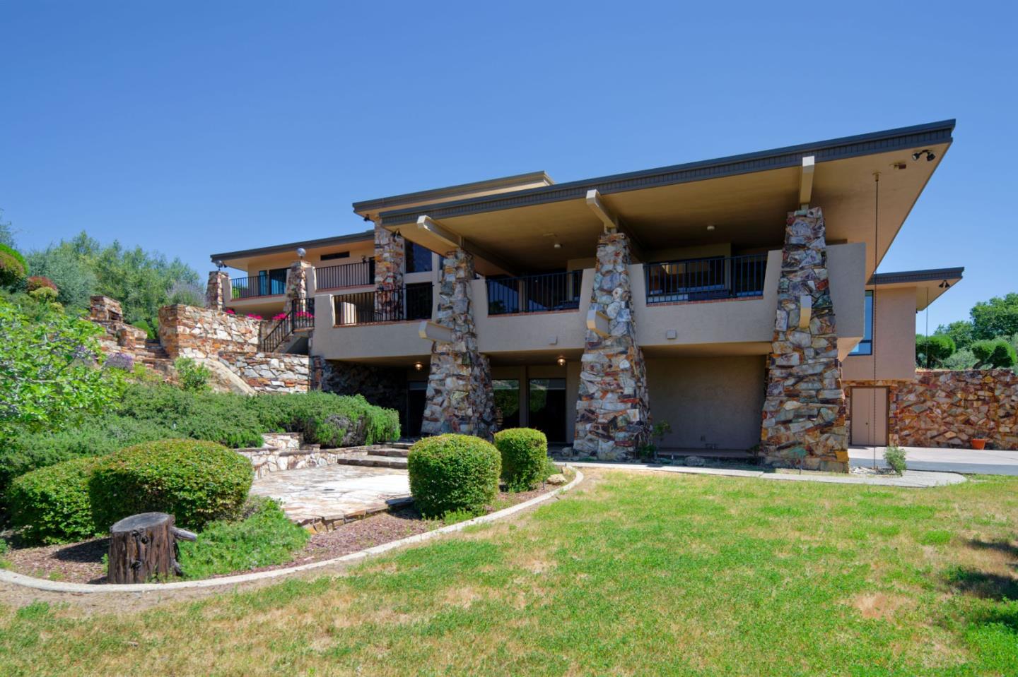 Detail Gallery Image 86 of 95 For 20753 Scenic Vista Dr, San Jose,  CA 95120 - 5 Beds | 4/1 Baths