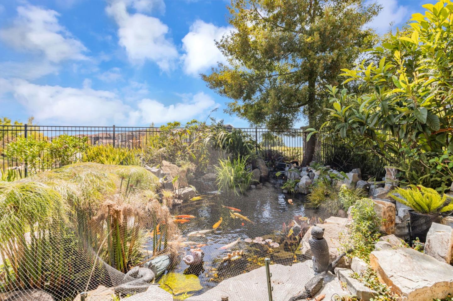 Detail Gallery Image 69 of 93 For 7 Stonebrae Rd, Hayward,  CA 94542 - 4 Beds | 4/1 Baths