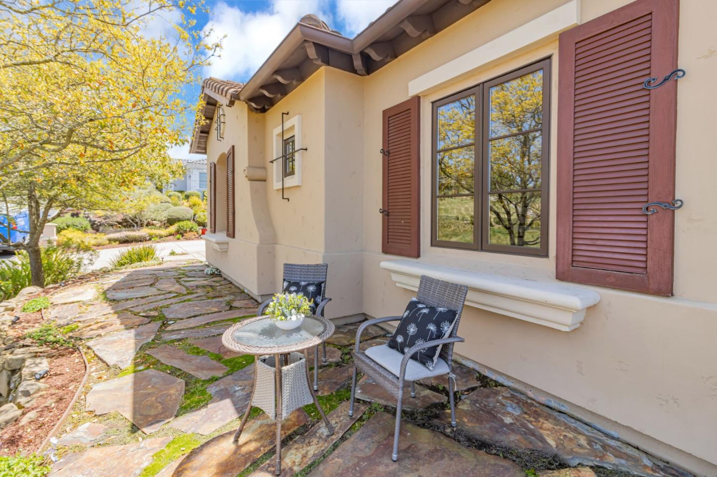 Detail Gallery Image 78 of 93 For 7 Stonebrae Rd, Hayward,  CA 94542 - 4 Beds | 4/1 Baths