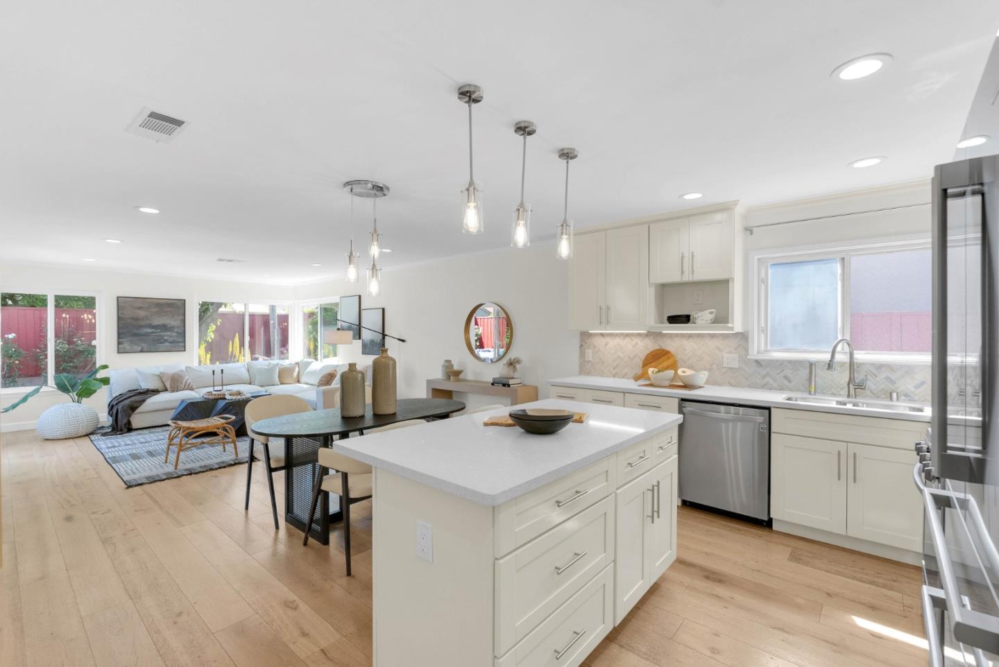 Detail Gallery Image 17 of 53 For 550 Calero Ave, San Jose,  CA 95123 - 3 Beds | 2 Baths