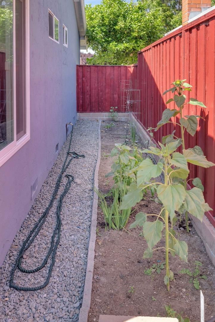 Detail Gallery Image 34 of 53 For 550 Calero Ave, San Jose,  CA 95123 - 3 Beds | 2 Baths
