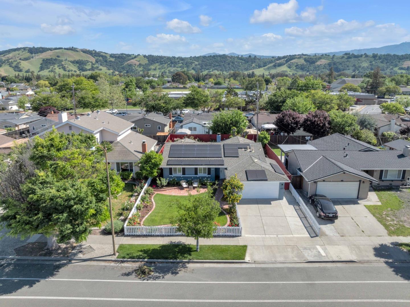 Detail Gallery Image 49 of 53 For 550 Calero Ave, San Jose,  CA 95123 - 3 Beds | 2 Baths