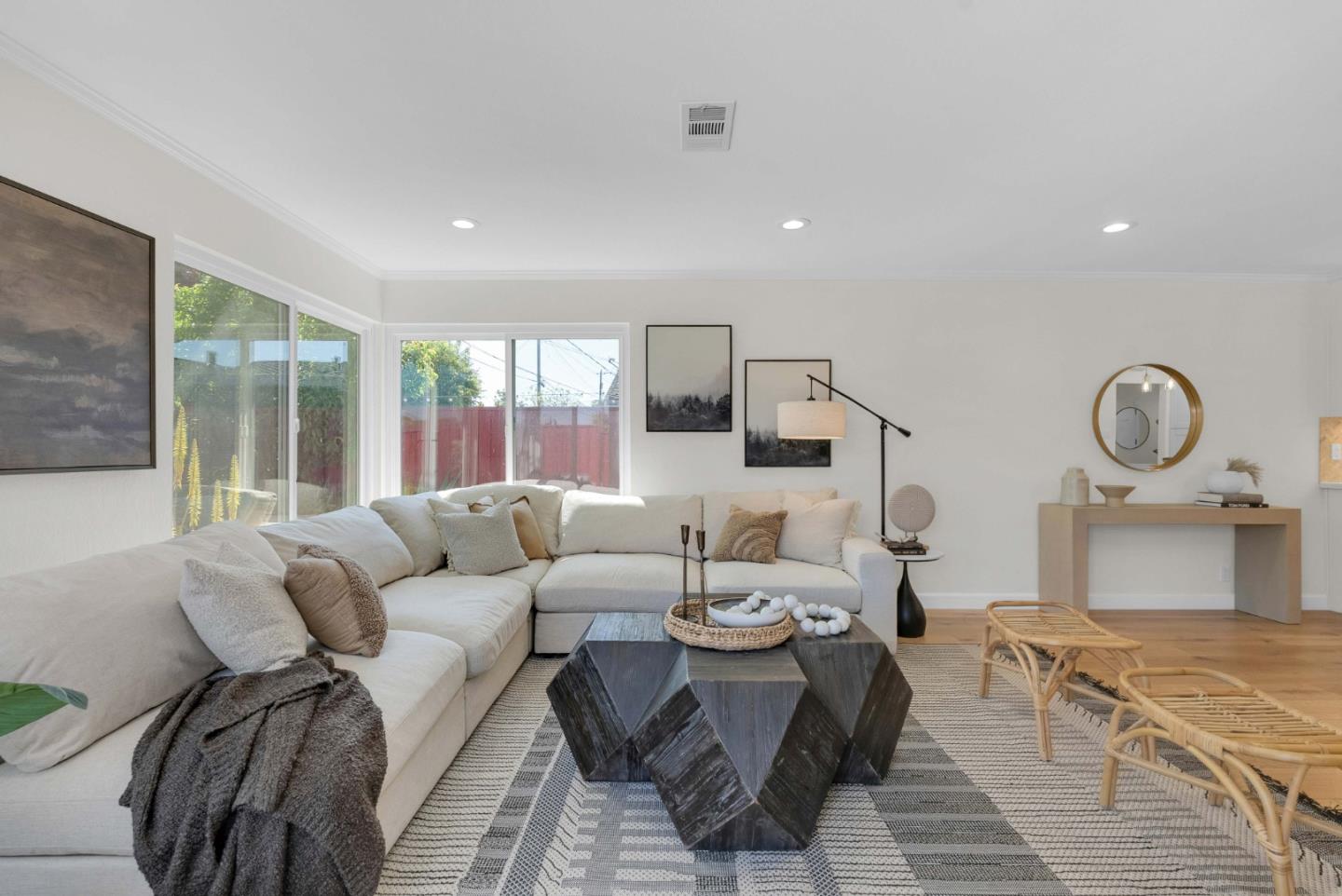 Detail Gallery Image 7 of 53 For 550 Calero Ave, San Jose,  CA 95123 - 3 Beds | 2 Baths