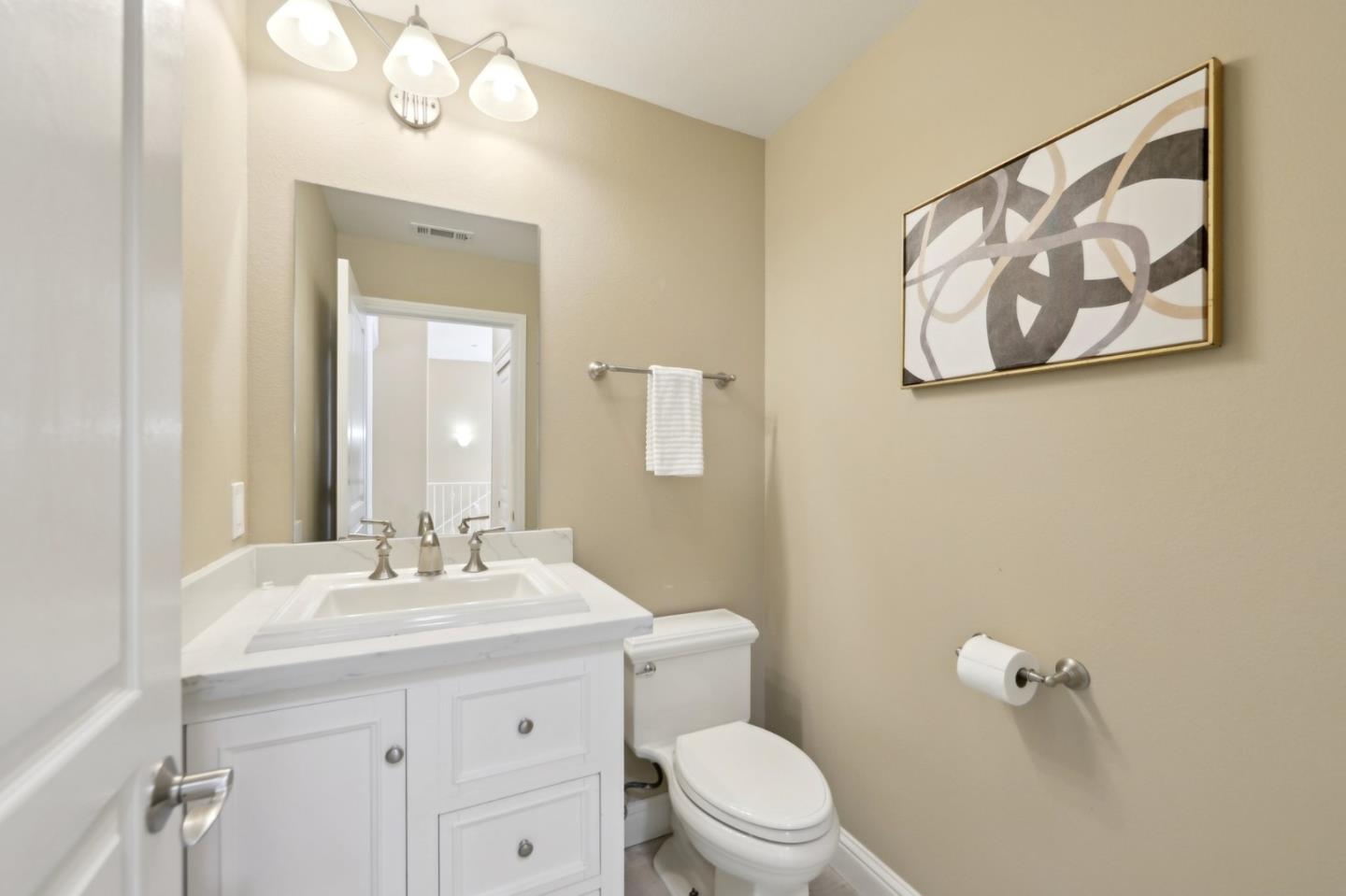 Detail Gallery Image 21 of 57 For 811 La Montagne Pl, South San Francisco,  CA 94080 - 3 Beds | 2/1 Baths