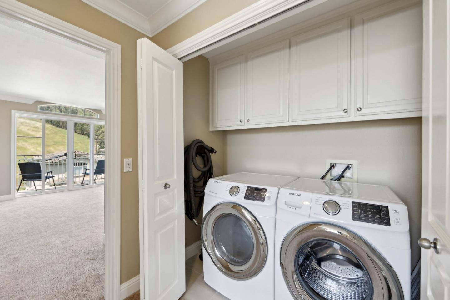 Detail Gallery Image 27 of 57 For 811 La Montagne Pl, South San Francisco,  CA 94080 - 3 Beds | 2/1 Baths