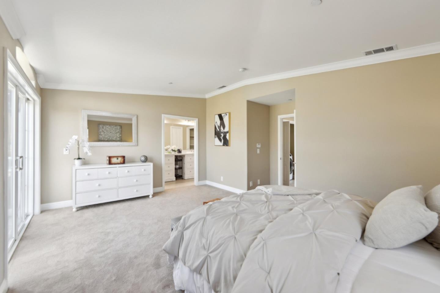 Detail Gallery Image 29 of 57 For 811 La Montagne Pl, South San Francisco,  CA 94080 - 3 Beds | 2/1 Baths