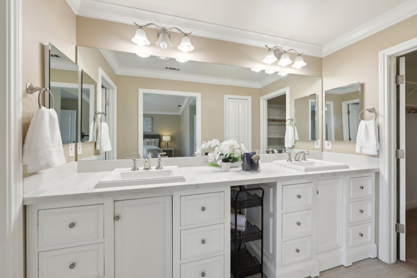 Detail Gallery Image 31 of 57 For 811 La Montagne Pl, South San Francisco,  CA 94080 - 3 Beds | 2/1 Baths