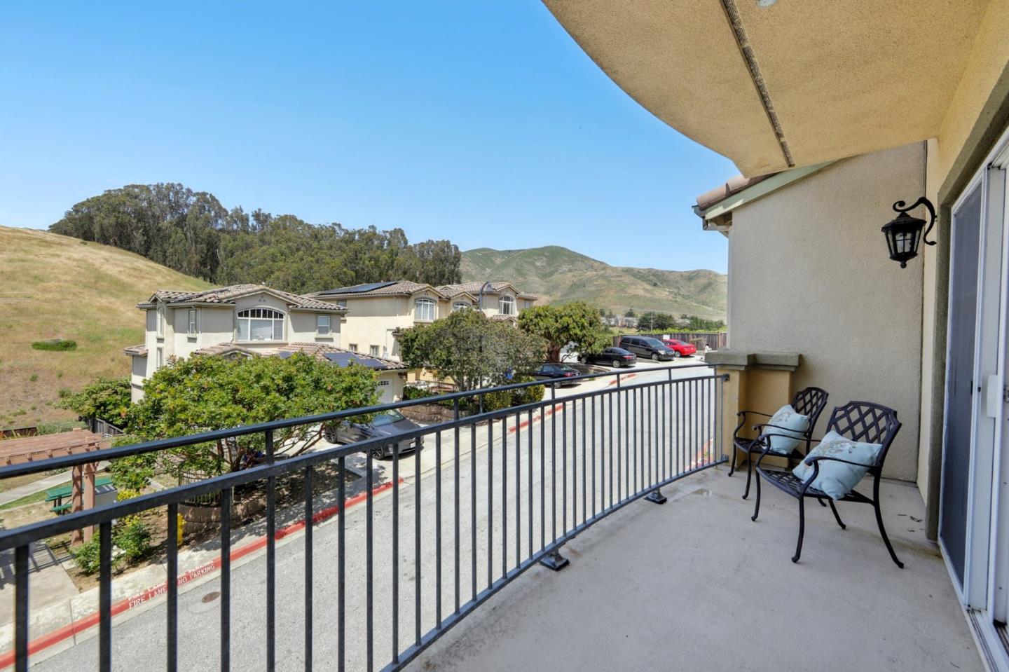 Detail Gallery Image 38 of 57 For 811 La Montagne Pl, South San Francisco,  CA 94080 - 3 Beds | 2/1 Baths