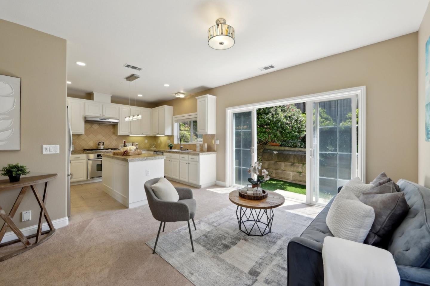 Detail Gallery Image 4 of 57 For 811 La Montagne Pl, South San Francisco,  CA 94080 - 3 Beds | 2/1 Baths