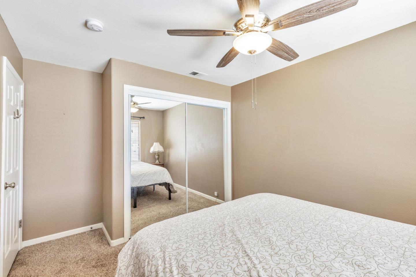 Detail Gallery Image 13 of 21 For 161 Amber Ct, Hollister,  CA 95023 - 3 Beds | 2 Baths